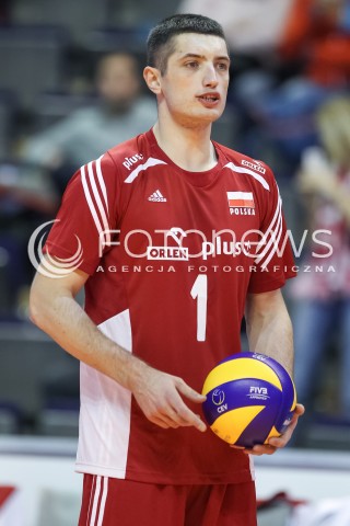  05.01.2016 BERLIN NIEMCY<br />SIATKOWKA MEZCZYZN KWALIFIKACJE DO IGRZYSK OLIMPIJSKICH W BRAZYLII <br />2016 Mens Volleyball European Olympic Qualification Tournament in Berlin<br />MECZ POLSKA - SERBIA ( Poland - Serbia ) <br />N/Z WOJCIECH ZALINSKI SYLWETKA <br /> 