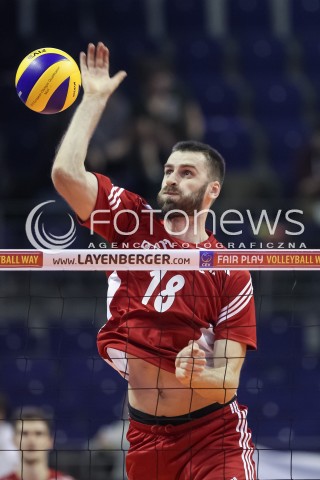  05.01.2016 BERLIN NIEMCY<br />SIATKOWKA MEZCZYZN KWALIFIKACJE DO IGRZYSK OLIMPIJSKICH W BRAZYLII <br />2016 Mens Volleyball European Olympic Qualification Tournament in Berlin<br />MECZ POLSKA - SERBIA ( Poland - Serbia ) <br />N/Z MARCIN MOZDZONEK SYLWETKA ATAK<br /> 