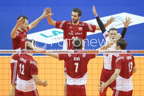  05.01.2016 BERLIN NIEMCY<br />SIATKOWKA MEZCZYZN KWALIFIKACJE DO IGRZYSK OLIMPIJSKICH W BRAZYLII <br />2016 Mens Volleyball European Olympic Qualification Tournament in Berlin<br />MECZ POLSKA - SERBIA ( Poland - Serbia ) <br />N/Z MATEUSZ MIKA BARTOSZ KUREK DAMIAN WOJTASZEK RADOSC EMOCJE <br /> 