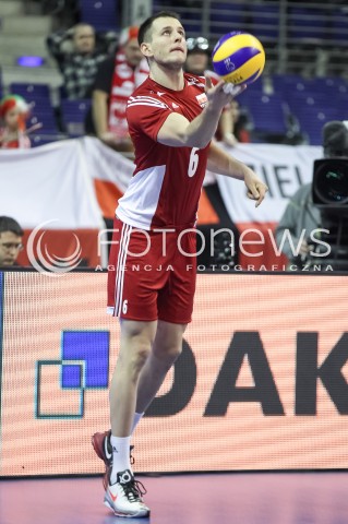  05.01.2016 BERLIN NIEMCY<br />SIATKOWKA MEZCZYZN KWALIFIKACJE DO IGRZYSK OLIMPIJSKICH W BRAZYLII <br />2016 Mens Volleyball European Olympic Qualification Tournament in Berlin<br />MECZ POLSKA - SERBIA ( Poland - Serbia ) <br />N/Z BARTOSZ KUREK SYLWETKA <br /> 