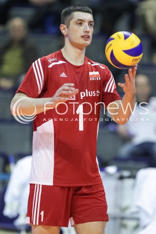  05.01.2016 BERLIN NIEMCY<br />SIATKOWKA MEZCZYZN KWALIFIKACJE DO IGRZYSK OLIMPIJSKICH W BRAZYLII <br />2016 Mens Volleyball European Olympic Qualification Tournament in Berlin<br />MECZ POLSKA - SERBIA ( Poland - Serbia ) <br />N/Z WOJCIECH ZALINSKI SYLWETKA <br /> 