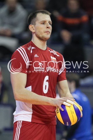  05.01.2016 BERLIN NIEMCY<br />SIATKOWKA MEZCZYZN KWALIFIKACJE DO IGRZYSK OLIMPIJSKICH W BRAZYLII <br />2016 Mens Volleyball European Olympic Qualification Tournament in Berlin<br />MECZ POLSKA - SERBIA ( Poland - Serbia ) <br />N/Z BARTOSZ KUREK SYLWETKA <br /> 