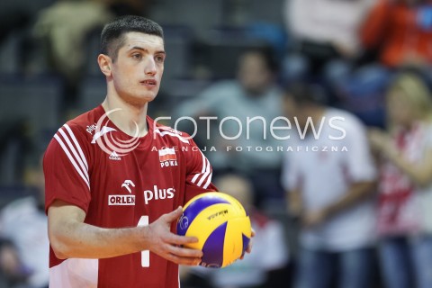  05.01.2016 BERLIN NIEMCY<br />SIATKOWKA MEZCZYZN KWALIFIKACJE DO IGRZYSK OLIMPIJSKICH W BRAZYLII <br />2016 Mens Volleyball European Olympic Qualification Tournament in Berlin<br />MECZ POLSKA - SERBIA ( Poland - Serbia ) <br />N/Z WOJCIECH ZALINSKI SYLWETKA <br /> 