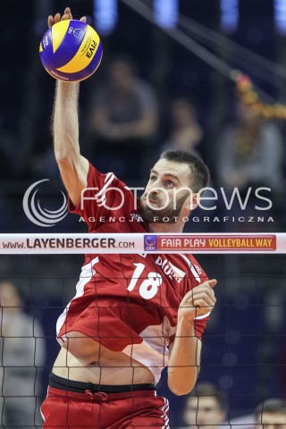  05.01.2016 BERLIN NIEMCY<br />SIATKOWKA MEZCZYZN KWALIFIKACJE DO IGRZYSK OLIMPIJSKICH W BRAZYLII <br />2016 Mens Volleyball European Olympic Qualification Tournament in Berlin<br />MECZ POLSKA - SERBIA ( Poland - Serbia ) <br />N/Z MARCIN MOZDZONEK SYLWETKA ATAK<br /> 