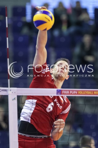  05.01.2016 BERLIN NIEMCY<br />SIATKOWKA MEZCZYZN KWALIFIKACJE DO IGRZYSK OLIMPIJSKICH W BRAZYLII <br />2016 Mens Volleyball European Olympic Qualification Tournament in Berlin<br />MECZ POLSKA - SERBIA ( Poland - Serbia ) <br />N/Z BARTOSZ KUREK SYLWETKA ATAK<br /> 