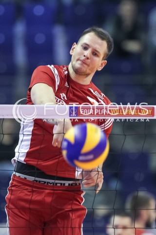  05.01.2016 BERLIN NIEMCY<br />SIATKOWKA MEZCZYZN KWALIFIKACJE DO IGRZYSK OLIMPIJSKICH W BRAZYLII <br />2016 Mens Volleyball European Olympic Qualification Tournament in Berlin<br />MECZ POLSKA - SERBIA ( Poland - Serbia ) <br />N/Z BARTOSZ KUREK SYLWETKA ATAK<br /> 