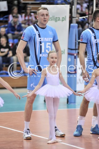  05.01.2016 RZESZOW<br />SIATKOWKA 2015/2016 MEN VOLLEYBALL POLAND POLISH LEAGUE SEASON 2015/2016<br />MECZ SPARINGOWY ASSECO RESOVIA RZESZOW - ZENIT KAZAN<br />N/Z ALEXEY SPIRIDONOV SYLWETKA DZIECKO BALETNICA<br /> 