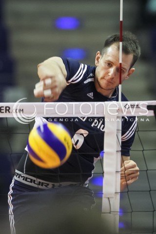  07.01.2016 BERLIN NIEMCY<br />SIATKOWKA MEZCZYZN KWALIFIKACJE DO IGRZYSK OLIMPIJSKICH W BRAZYLII <br />2016 Mens Volleyball European Olympic Qualification Tournament in Berlin<br />MECZ POLSKA - BELGIA ( Poland -Belgium ) <br />N/Z BARTOSZ KUREK SYLWETKA ATAK<br /> 