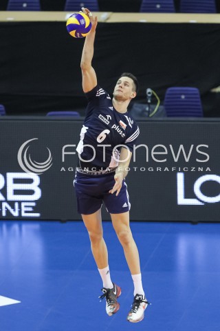  07.01.2016 BERLIN NIEMCY<br />SIATKOWKA MEZCZYZN KWALIFIKACJE DO IGRZYSK OLIMPIJSKICH W BRAZYLII <br />2016 Mens Volleyball European Olympic Qualification Tournament in Berlin<br />MECZ POLSKA - BELGIA ( Poland -Belgium ) <br />N/Z BARTOSZ KUREK SYLWETKA ZAGRYWKA<br /> 