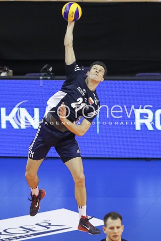  07.01.2016 BERLIN NIEMCY<br />SIATKOWKA MEZCZYZN KWALIFIKACJE DO IGRZYSK OLIMPIJSKICH W BRAZYLII <br />2016 Mens Volleyball European Olympic Qualification Tournament in Berlin<br />MECZ POLSKA - BELGIA ( Poland -Belgium ) <br />N/Z RAFAL BUSZEK SYLWETKA <br /> 