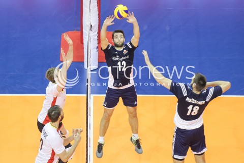  07.01.2016 BERLIN NIEMCY<br />SIATKOWKA MEZCZYZN KWALIFIKACJE DO IGRZYSK OLIMPIJSKICH W BRAZYLII <br />2016 Mens Volleyball European Olympic Qualification Tournament in Berlin<br />MECZ POLSKA - BELGIA ( Poland -Belgium ) <br />N/Z GRZEGORZ LOMACZ MARCIN MOZDZONEK <br /> 