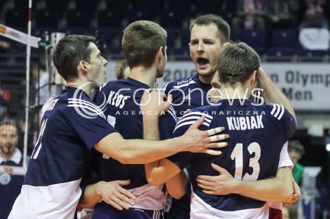  07.01.2016 BERLIN NIEMCY<br />SIATKOWKA MEZCZYZN KWALIFIKACJE DO IGRZYSK OLIMPIJSKICH W BRAZYLII <br />2016 Mens Volleyball European Olympic Qualification Tournament in Berlin<br />MECZ POLSKA - BELGIA ( Poland -Belgium ) <br />N/Z BARTOSZ KUREK RADOSC EMOCJE RAFAL BUSZEK <br /> 
