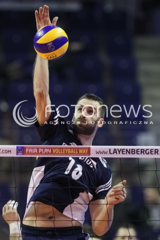  07.01.2016 BERLIN NIEMCY<br />SIATKOWKA MEZCZYZN KWALIFIKACJE DO IGRZYSK OLIMPIJSKICH W BRAZYLII <br />2016 Mens Volleyball European Olympic Qualification Tournament in Berlin<br />MECZ POLSKA - BELGIA ( Poland -Belgium ) <br />N/Z MARCIN MOZDZONEK SYLWETKA ATAK<br /> 