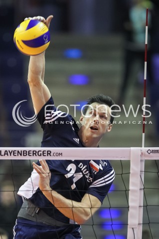  07.01.2016 BERLIN NIEMCY<br />SIATKOWKA MEZCZYZN KWALIFIKACJE DO IGRZYSK OLIMPIJSKICH W BRAZYLII <br />2016 Mens Volleyball European Olympic Qualification Tournament in Berlin<br />MECZ POLSKA - BELGIA ( Poland -Belgium ) <br />N/Z RAFAL BUSZEK SYLWETKA ATAK<br /> 