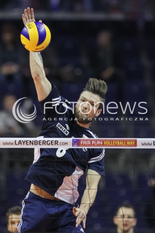  07.01.2016 BERLIN NIEMCY<br />SIATKOWKA MEZCZYZN KWALIFIKACJE DO IGRZYSK OLIMPIJSKICH W BRAZYLII <br />2016 Mens Volleyball European Olympic Qualification Tournament in Berlin<br />MECZ POLSKA - BELGIA ( Poland -Belgium ) <br />N/Z ANDRZEJ WRONA SYLWETKA ATAK<br /> 