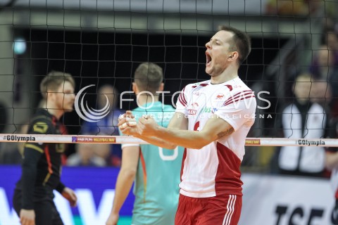  08.01.2016 BERLIN NIEMCY<br />SIATKOWKA MEZCZYZN KWALIFIKACJE DO IGRZYSK OLIMPIJSKICH W BRAZYLII <br />2016 Mens Volleyball European Olympic Qualification Tournament in Berlin<br />MECZ POLSKA - NIEMCY ( Poland - Germany ) <br />N/Z BARTOSZ KUREK RADOSC EMOCJE SYLWETKA <br /> 