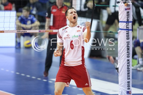  08.01.2016 BERLIN NIEMCY<br />SIATKOWKA MEZCZYZN KWALIFIKACJE DO IGRZYSK OLIMPIJSKICH W BRAZYLII <br />2016 Mens Volleyball European Olympic Qualification Tournament in Berlin<br />MECZ POLSKA - NIEMCY ( Poland - Germany ) <br />N/Z BARTOSZ KUREK RADOSC EMOCJE SYLWETKA <br /> 