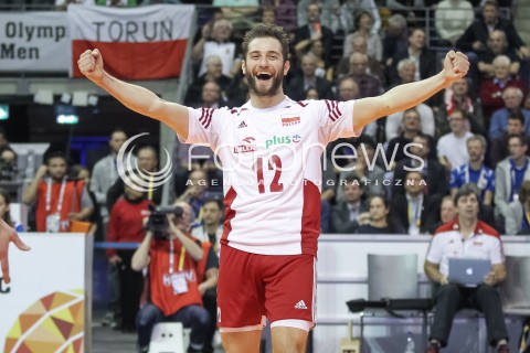  08.01.2016 BERLIN NIEMCY<br />SIATKOWKA MEZCZYZN KWALIFIKACJE DO IGRZYSK OLIMPIJSKICH W BRAZYLII <br />2016 Mens Volleyball European Olympic Qualification Tournament in Berlin<br />MECZ POLSKA - NIEMCY ( Poland - Germany ) <br />N/Z GRZEGORZ LOMACZ SYLWETKA RADOSC EMOCJE <br /> 