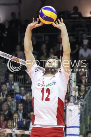  08.01.2016 BERLIN NIEMCY<br />SIATKOWKA MEZCZYZN KWALIFIKACJE DO IGRZYSK OLIMPIJSKICH W BRAZYLII <br />2016 Mens Volleyball European Olympic Qualification Tournament in Berlin<br />MECZ POLSKA - NIEMCY ( Poland - Germany ) <br />N/Z GRZEGORZ LOMACZ SYLWETKA <br /> 