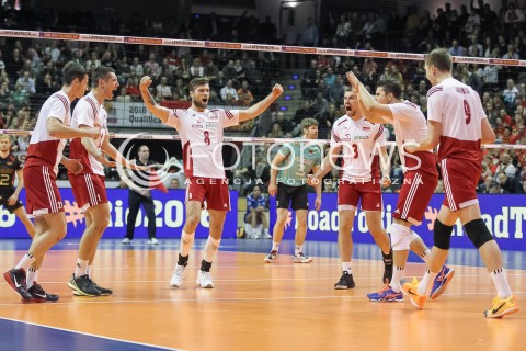  08.01.2016 BERLIN NIEMCY<br />SIATKOWKA MEZCZYZN KWALIFIKACJE DO IGRZYSK OLIMPIJSKICH W BRAZYLII <br />2016 Mens Volleyball European Olympic Qualification Tournament in Berlin<br />MECZ POLSKA - NIEMCY ( Poland - Germany ) <br />N/Z ANDRZEJ WRONA DAWID KONARSKI RADOSC EMOCJE <br /> 