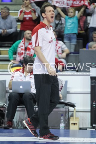  08.01.2016 BERLIN NIEMCY<br />SIATKOWKA MEZCZYZN KWALIFIKACJE DO IGRZYSK OLIMPIJSKICH W BRAZYLII <br />2016 Mens Volleyball European Olympic Qualification Tournament in Berlin<br />MECZ POLSKA - NIEMCY ( Poland - Germany ) <br />N/Z STEPHANE ANTIGA - I TRENER ( HEAD COACH ) SYLWETKA ZLOSC EMOCJE<br /> 