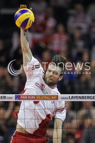  08.01.2016 BERLIN NIEMCY<br />SIATKOWKA MEZCZYZN KWALIFIKACJE DO IGRZYSK OLIMPIJSKICH W BRAZYLII <br />2016 Mens Volleyball European Olympic Qualification Tournament in Berlin<br />MECZ POLSKA - NIEMCY ( Poland - Germany ) <br />N/Z ANDRZEJ WRONA SYLWETKA ATAK<br /> 