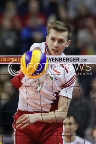  08.01.2016 BERLIN NIEMCY<br />SIATKOWKA MEZCZYZN KWALIFIKACJE DO IGRZYSK OLIMPIJSKICH W BRAZYLII <br />2016 Mens Volleyball European Olympic Qualification Tournament in Berlin<br />MECZ POLSKA - NIEMCY ( Poland - Germany ) <br />N/Z MATEUSZ BIENIEK SYLWETKA ATAK<br /> 