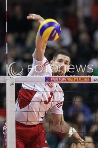  08.01.2016 BERLIN NIEMCY<br />SIATKOWKA MEZCZYZN KWALIFIKACJE DO IGRZYSK OLIMPIJSKICH W BRAZYLII <br />2016 Mens Volleyball European Olympic Qualification Tournament in Berlin<br />MECZ POLSKA - NIEMCY ( Poland - Germany ) <br />N/Z DAWID KONARSKI SYLWETKA ATAK<br /> 
