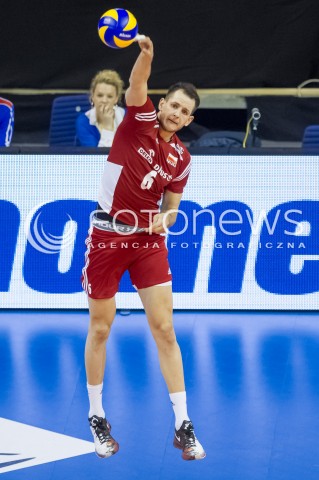  09.01.2016 BERLIN NIEMCY<br />SIATKOWKA MEZCZYZN KWALIFIKACJE DO IGRZYSK OLIMPIJSKICH W BRAZYLII <br />2016 Mens Volleyball European Olympic Qualification Tournament in Berlin<br />POLFINAL 2 - SEMIFINAL<br />MECZ FRANCJA - POLSKA ( France - Poland ) <br />N/Z BARTOSZ KUREK SYLWETKA ZAGRYWKA<br /> 