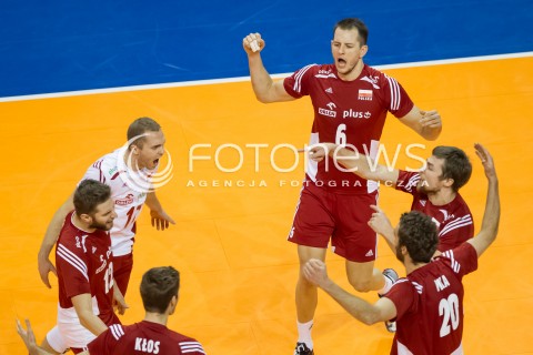  09.01.2016 BERLIN NIEMCY<br />SIATKOWKA MEZCZYZN KWALIFIKACJE DO IGRZYSK OLIMPIJSKICH W BRAZYLII <br />2016 Mens Volleyball European Olympic Qualification Tournament in Berlin<br />POLFINAL 2 - SEMIFINAL<br />MECZ FRANCJA - POLSKA ( France - Poland ) <br />N/Z BARTOSZ KUREK PAWEL ZATORSKI RADOSC EMOCJE MICHAL KUBIAK <br /> 