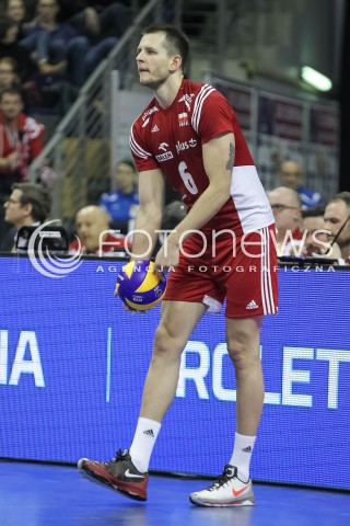  09.01.2016 BERLIN NIEMCY<br />SIATKOWKA MEZCZYZN KWALIFIKACJE DO IGRZYSK OLIMPIJSKICH W BRAZYLII <br />2016 Mens Volleyball European Olympic Qualification Tournament in Berlin<br />POLFINAL 2 - SEMIFINAL<br />MECZ FRANCJA - POLSKA ( France - Poland ) <br />N/Z BARTOSZ KUREK SYLWETKA <br /> 