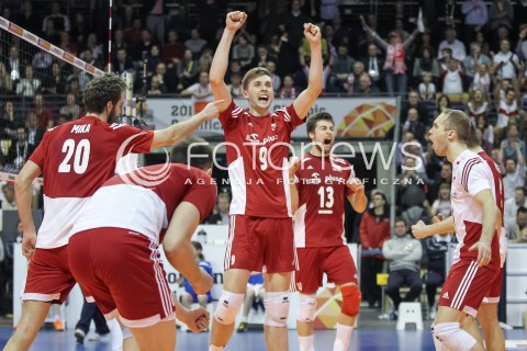  09.01.2016 BERLIN NIEMCY<br />SIATKOWKA MEZCZYZN KWALIFIKACJE DO IGRZYSK OLIMPIJSKICH W BRAZYLII <br />2016 Mens Volleyball European Olympic Qualification Tournament in Berlin<br />POLFINAL 2 - SEMIFINAL<br />MECZ FRANCJA - POLSKA ( France - Poland ) <br />N/Z MATEUSZ BIENIEK MICHAL KUBIAK PAWEL ZATORSKI RADOSC EMOCJE <br /> 