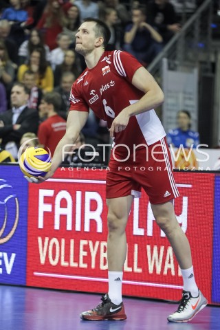  09.01.2016 BERLIN NIEMCY<br />SIATKOWKA MEZCZYZN KWALIFIKACJE DO IGRZYSK OLIMPIJSKICH W BRAZYLII <br />2016 Mens Volleyball European Olympic Qualification Tournament in Berlin<br />POLFINAL 2 - SEMIFINAL<br />MECZ FRANCJA - POLSKA ( France - Poland ) <br />N/Z BARTOSZ KUREK SYLWETKA <br /> 