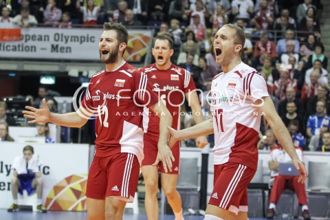  09.01.2016 BERLIN NIEMCY<br />SIATKOWKA MEZCZYZN KWALIFIKACJE DO IGRZYSK OLIMPIJSKICH W BRAZYLII <br />2016 Mens Volleyball European Olympic Qualification Tournament in Berlin<br />POLFINAL 2 - SEMIFINAL<br />MECZ FRANCJA - POLSKA ( France - Poland ) <br />N/Z GRZEGORZ LOMACZ BARTOSZ KUREK PAWEL ZATORSKI RADOSC EMOCJE <br /> 