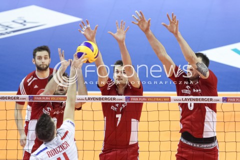  09.01.2016 BERLIN NIEMCY<br />SIATKOWKA MEZCZYZN KWALIFIKACJE DO IGRZYSK OLIMPIJSKICH W BRAZYLII <br />2016 Mens Volleyball European Olympic Qualification Tournament in Berlin<br />POLFINAL 2 - SEMIFINAL<br />MECZ FRANCJA - POLSKA ( France - Poland ) <br />N/Z MATEUSZ MIKA KAROL KLOS BARTOSZ KUREK BLOK<br /> 