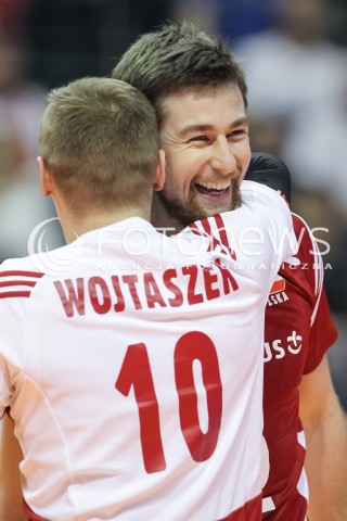  09.01.2016 BERLIN NIEMCY<br />SIATKOWKA MEZCZYZN KWALIFIKACJE DO IGRZYSK OLIMPIJSKICH W BRAZYLII <br />2016 Mens Volleyball European Olympic Qualification Tournament in Berlin<br />POLFINAL 2 - SEMIFINAL<br />MECZ FRANCJA - POLSKA ( France - Poland ) <br />N/Z MICHAL KUBIAK DAMIAN WOJTASZEK RADOSC EMOCJE <br /> 