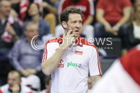  09.01.2016 BERLIN NIEMCY<br />SIATKOWKA MEZCZYZN KWALIFIKACJE DO IGRZYSK OLIMPIJSKICH W BRAZYLII <br />2016 Mens Volleyball European Olympic Qualification Tournament in Berlin<br />POLFINAL 2 - SEMIFINAL<br />MECZ FRANCJA - POLSKA ( France - Poland ) <br />N/Z STEPHANE ANTIGA - I TRENER ( HEAD COACH ) SYLWETKA <br /> 