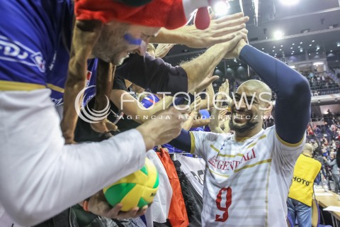  09.01.2016 BERLIN NIEMCY<br />SIATKOWKA MEZCZYZN KWALIFIKACJE DO IGRZYSK OLIMPIJSKICH W BRAZYLII <br />2016 Mens Volleyball European Olympic Qualification Tournament in Berlin<br />POLFINAL 2 - SEMIFINAL<br />MECZ FRANCJA - POLSKA ( France - Poland ) <br />N/Z EARVIN NGAPETH KIBICE WYGRANA RADOSC SPOTKANIE Z KIBICAMI EMOCJE DOPING<br /> 