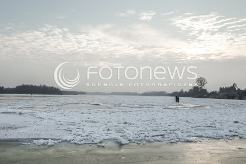  11.01.2016 GASSY<br />
ZAMARZNIETA WISLA<br />
N/Z LOD KRA NA WISLE<br />
 