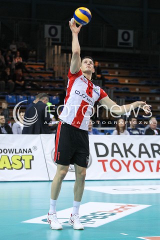  13.01.2016 RZESZOW<br />SIATKOWKA PLUSLIGA 2015/2016 MEN VOLLEYBALL POLAND POLISH PLUS LIGA LEAGUE SEASON 2015/2016<br />MECZ ASSECO RESOVIA RZESZOW - EFFECTOR KIELCE <br />N/Z BARTOSZ KUREK SYLWETKA <br /> 