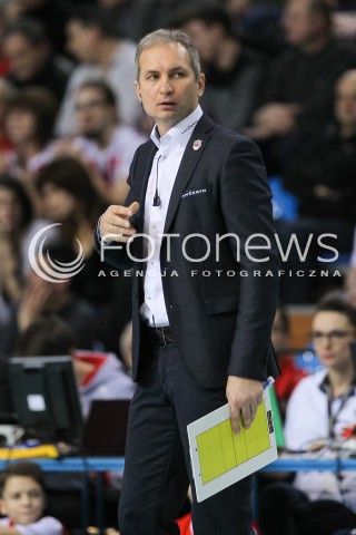  13.01.2016 RZESZOW<br />SIATKOWKA PLUSLIGA 2015/2016 MEN VOLLEYBALL POLAND POLISH PLUS LIGA LEAGUE SEASON 2015/2016<br />MECZ ASSECO RESOVIA RZESZOW - EFFECTOR KIELCE <br />N/Z ANDRZEJ KOWAL - I TRENER ( HEAD COACH ) SYLWETKA <br /> 
