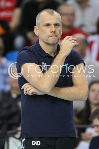  13.01.2016 RZESZOW<br />SIATKOWKA PLUSLIGA 2015/2016 MEN VOLLEYBALL POLAND POLISH PLUS LIGA LEAGUE SEASON 2015/2016<br />MECZ ASSECO RESOVIA RZESZOW - EFFECTOR KIELCE <br />N/Z DARIUSZ DASZKIEWICZ - I TRENER ( HEAD COACH ) SYLWETKA <br /> 