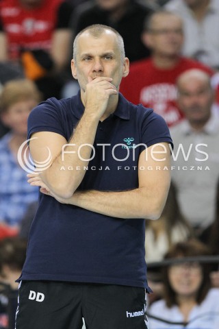  13.01.2016 RZESZOW<br />SIATKOWKA PLUSLIGA 2015/2016 MEN VOLLEYBALL POLAND POLISH PLUS LIGA LEAGUE SEASON 2015/2016<br />MECZ ASSECO RESOVIA RZESZOW - EFFECTOR KIELCE <br />N/Z DARIUSZ DASZKIEWICZ - I TRENER ( HEAD COACH ) SYLWETKA <br /> 