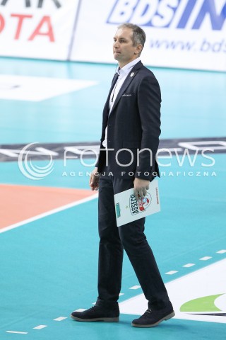  13.01.2016 RZESZOW<br />SIATKOWKA PLUSLIGA 2015/2016 MEN VOLLEYBALL POLAND POLISH PLUS LIGA LEAGUE SEASON 2015/2016<br />MECZ ASSECO RESOVIA RZESZOW - EFFECTOR KIELCE <br />N/Z ANDRZEJ KOWAL - I TRENER ( HEAD COACH ) SYLWETKA <br /> 