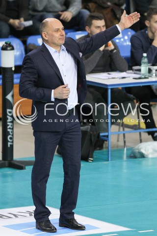  14.01.2016 RZESZOW<br />SIATKOWKA ORLEN LIGA 2015/2016 WOMEN VOLLEYBALL POLAND POLISH ORLENLIGA LEAGUE SEASON 2015/2016<br />MECZ DEVELOPRES SKYRES RZESZOW - IMPEL WROCLAW<br />N/Z JACEK GRABOWSKI - I TRENER ( HEAD COACH ) SYLWETKA <br /> 