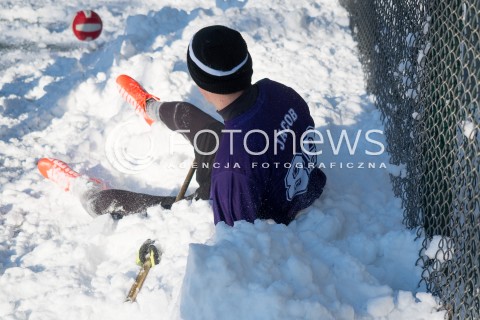  16.01.2016 WARSZAWA<br /> DRUGIE MISTRZOSTWA POLSKI W QUIDDITCHU<br />ELIMINACJE DO MISTRZOSTW EUROPY <br />N/Z MECZ ZESPOLOW KRAKOW DRAGONS I WARSAW MERMAIDS <br /> 