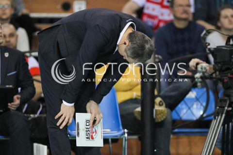  16.01.2016 RZESZOW<br />SIATKOWKA PLUSLIGA 2015/2016 MEN VOLLEYBALL POLAND POLISH PLUS LIGA LEAGUE SEASON 2015/2016<br />MECZ ASSECO RESOVIA RZESZOW - LOTOS TREFL GDANSK <br />N/Z ANDRZEJ KOWAL - I TRENER ( HEAD COACH ) SMUTEK PORAZKA EMOCJE<br /> 