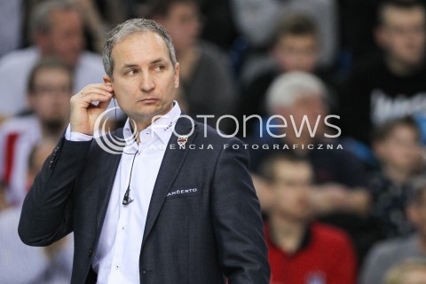  16.01.2016 RZESZOW<br />SIATKOWKA PLUSLIGA 2015/2016 MEN VOLLEYBALL POLAND POLISH PLUS LIGA LEAGUE SEASON 2015/2016<br />MECZ ASSECO RESOVIA RZESZOW - LOTOS TREFL GDANSK <br />N/Z ANDRZEJ KOWAL - I TRENER ( HEAD COACH ) SYLWETKA <br /> 