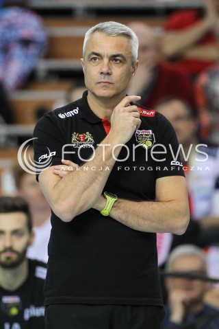  16.01.2016 RZESZOW<br />SIATKOWKA PLUSLIGA 2015/2016 MEN VOLLEYBALL POLAND POLISH PLUS LIGA LEAGUE SEASON 2015/2016<br />MECZ ASSECO RESOVIA RZESZOW - LOTOS TREFL GDANSK <br />N/Z ANDREA ANASTASI - I TRENER ( HEAD COACH ) SYLWETKA <br /> 