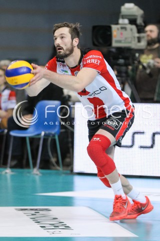  16.01.2016 RZESZOW<br />SIATKOWKA PLUSLIGA 2015/2016 MEN VOLLEYBALL POLAND POLISH PLUS LIGA LEAGUE SEASON 2015/2016<br />MECZ ASSECO RESOVIA RZESZOW - LOTOS TREFL GDANSK <br />N/Z JULIEN LYNEEL SYLWETKA <br /> 